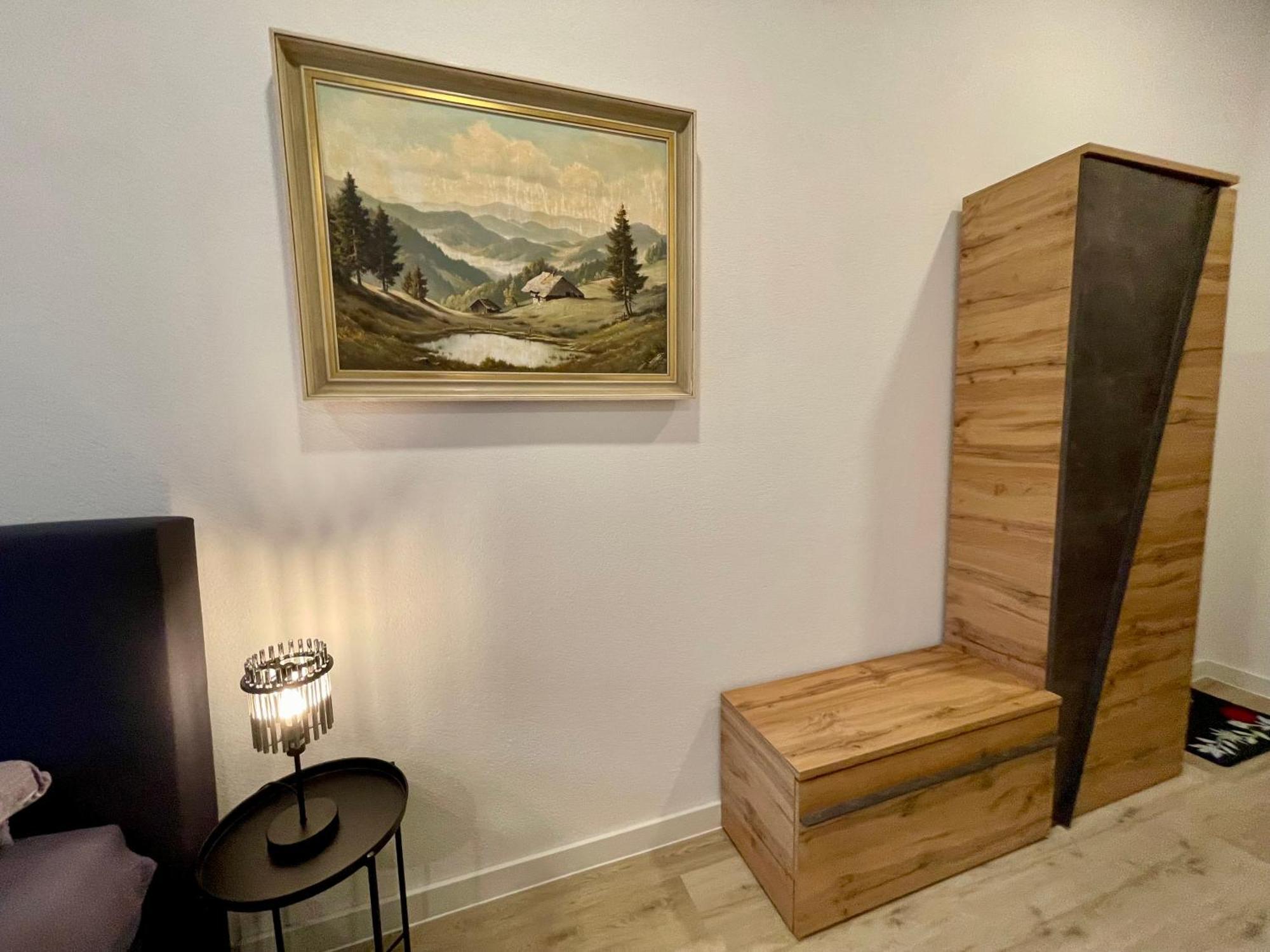Neu Schwarzwald Zimmer Am Schloessle Goldstadt Pforzheim Dış mekan fotoğraf